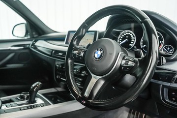 https://dvg-vehicle-assets.s3.amazonaws.com/1203378/3jrm9rw7jnh2x8an8rqe639z7.jpg