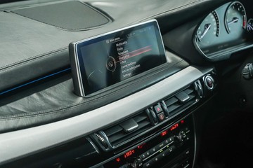 https://dvg-vehicle-assets.s3.amazonaws.com/1203378/c5r98ymdie8oyilhs8dnngt9q.jpg