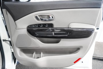 https://dvg-vehicle-assets.s3.amazonaws.com/1203382/b8p7lhdpf4tawzicnu3ruqrnr.jpg