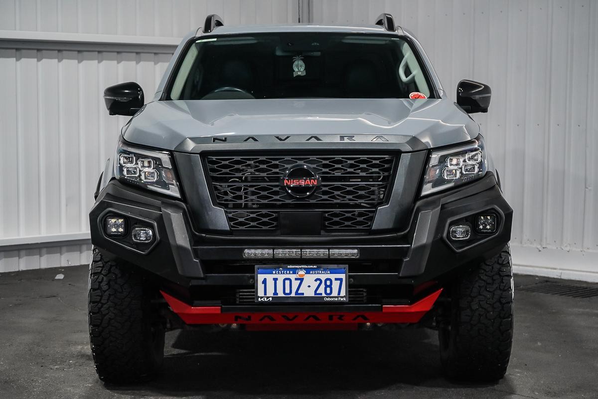 Nissan Navara image 3