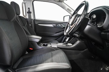 https://dvg-vehicle-assets.s3.amazonaws.com/1203400/5667vzbjba7shseap74d7mla6.jpg