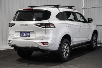 https://dvg-vehicle-assets.s3.amazonaws.com/1203400/dpqcr0g85n8rcv4ayiq4aet76.jpg