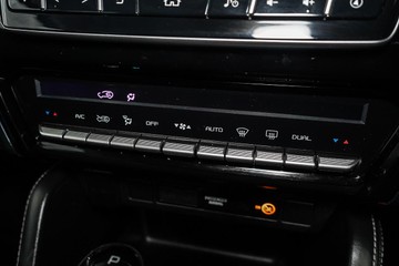 https://dvg-vehicle-assets.s3.amazonaws.com/1203400/e3p4bufh5hcalmavxdj0sgcdt.jpg
