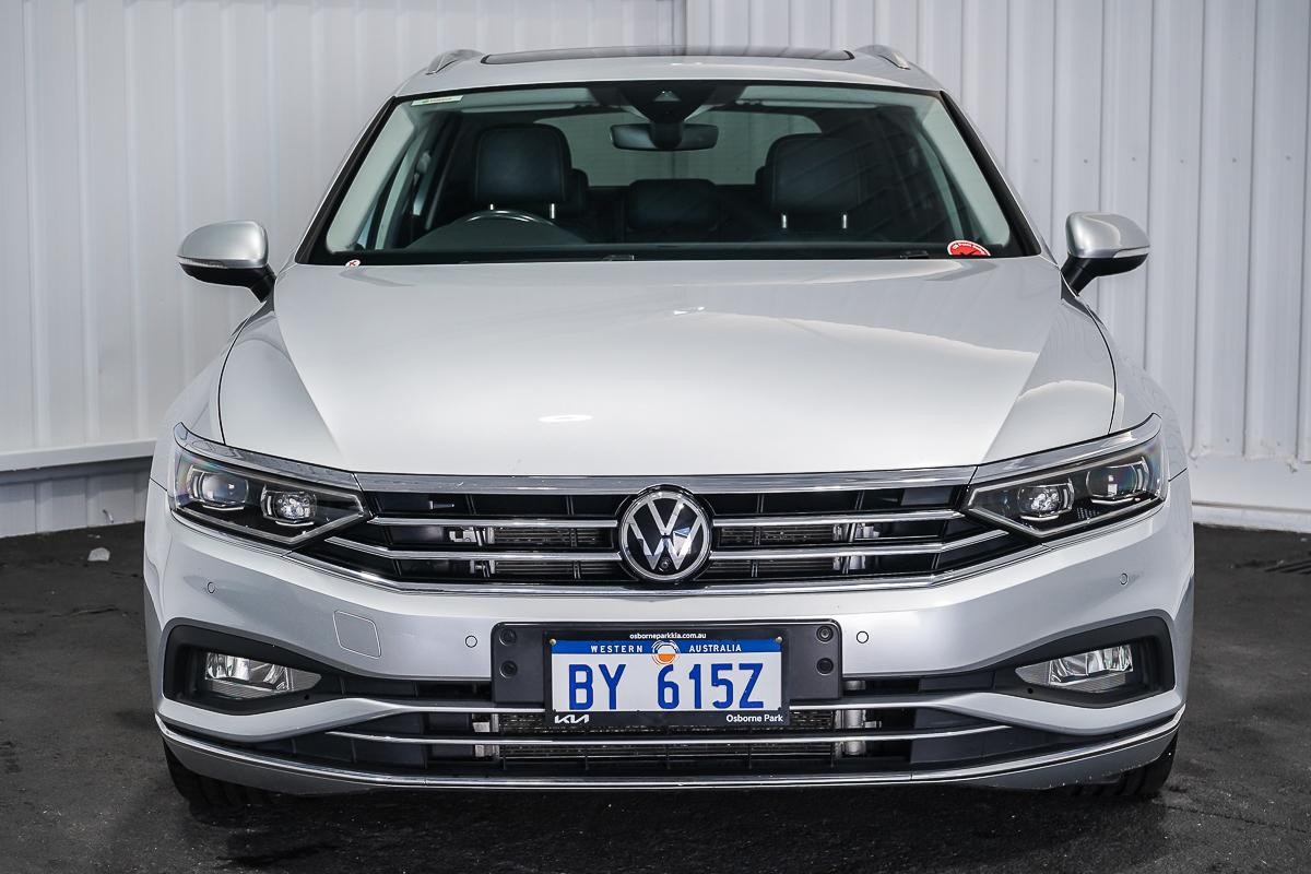 Volkswagen Passat image 3