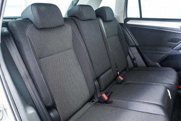 https://dvg-vehicle-assets.s3.amazonaws.com/1203405/40njj3vk88f4dx31sijzyqaxe.jpg