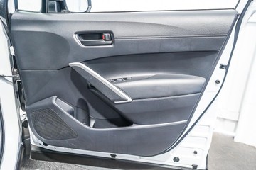 https://dvg-vehicle-assets.s3.amazonaws.com/1203409/80ora6zk0qpe3j0d3ralwaubd.jpg