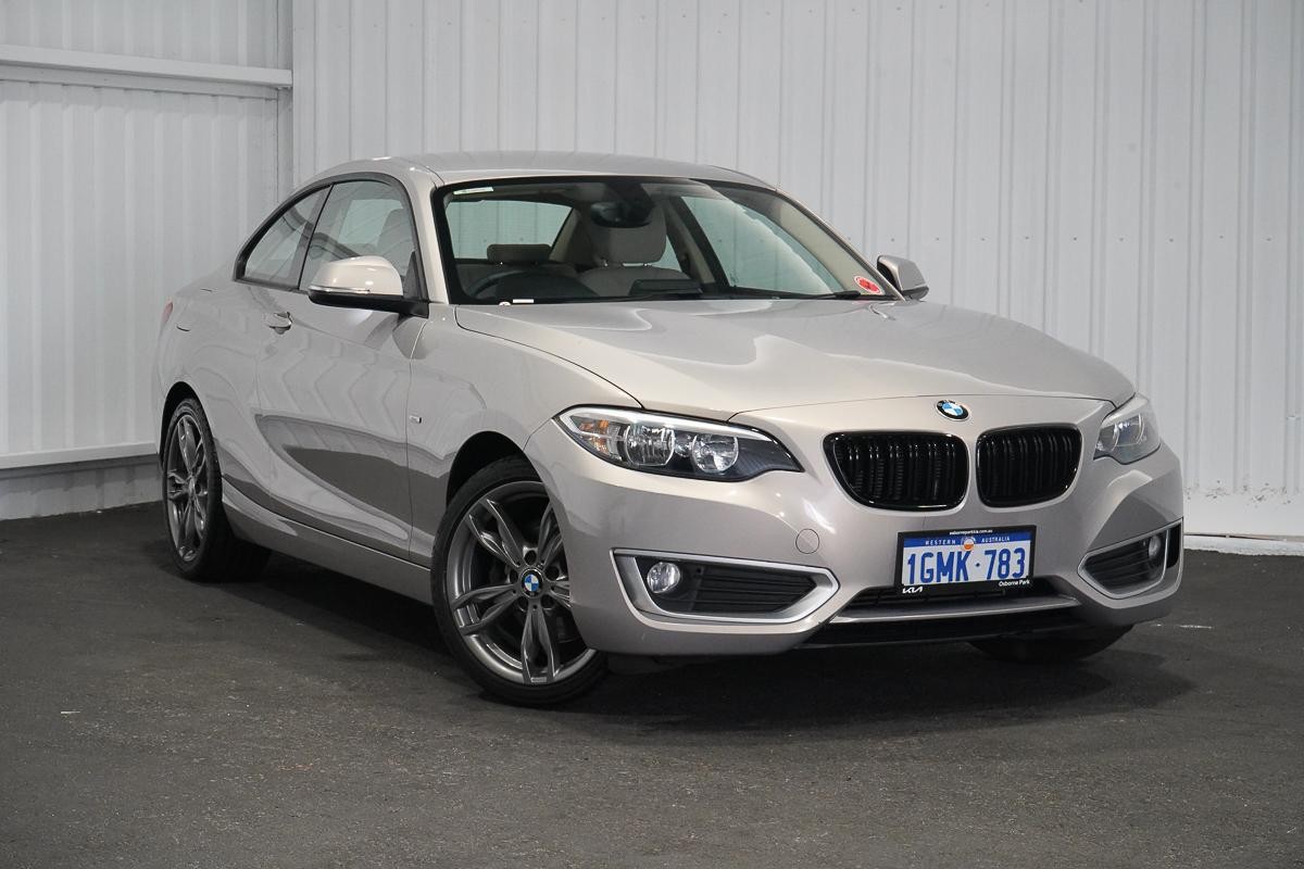 BMW 2 Series image 1