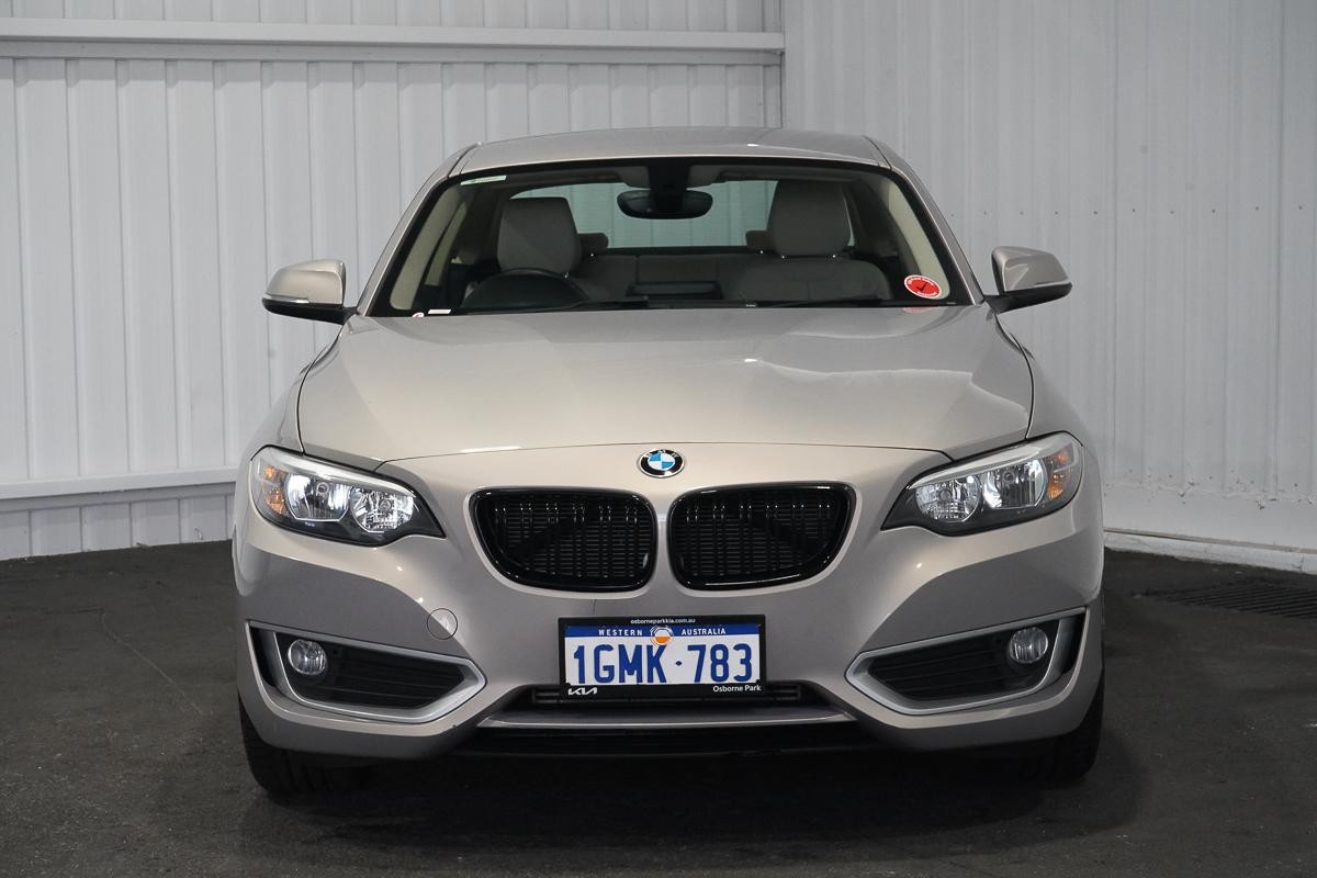BMW 2 Series image 3