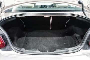 https://dvg-vehicle-assets.s3.amazonaws.com/1203416/xjj67exvb18u2o3hu8937qxi.jpg