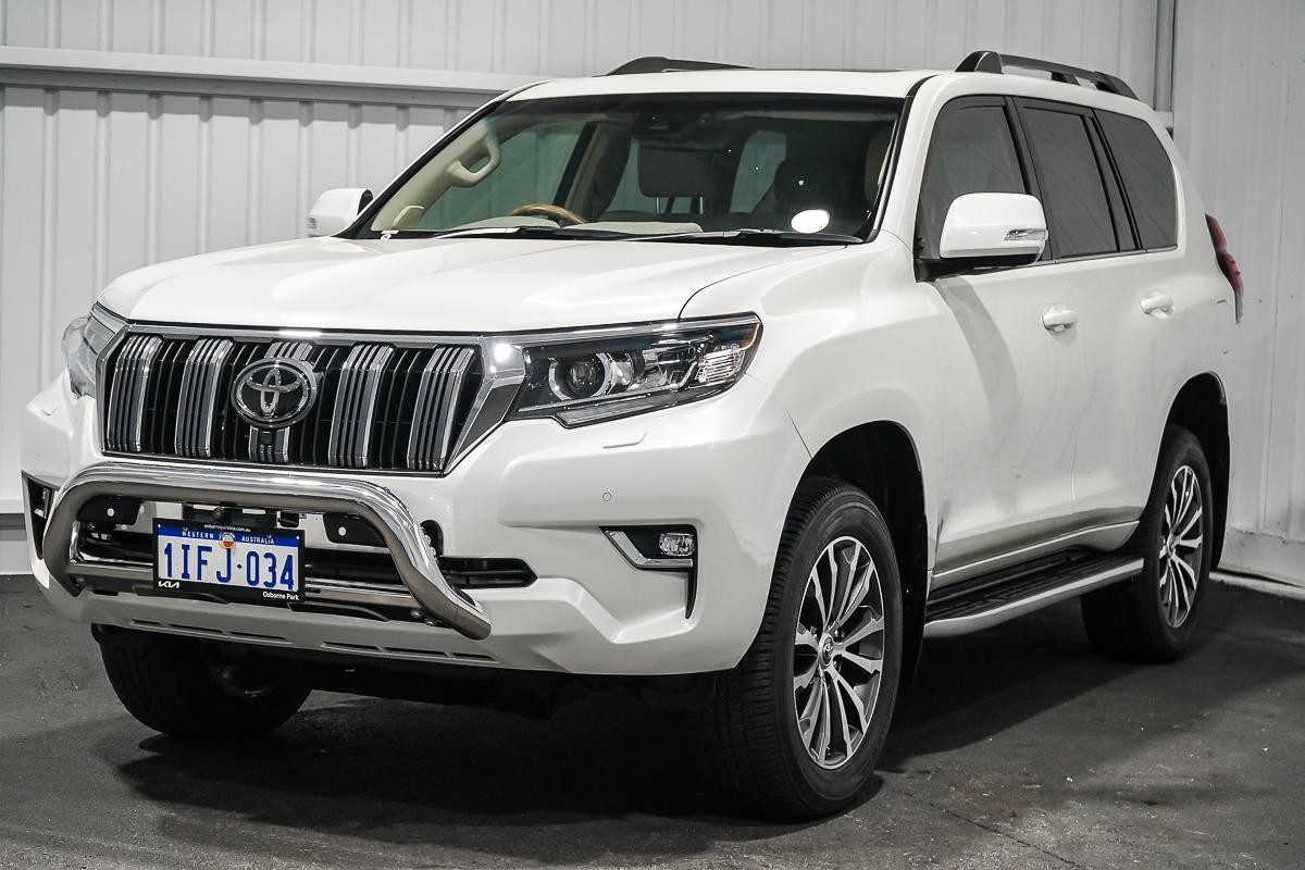 Toyota Landcruiser Prado image 4