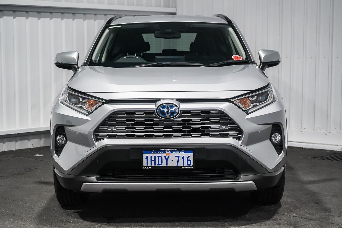 Toyota Rav4 image 3