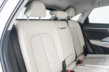 https://dvg-vehicle-assets.s3.amazonaws.com/1203437/ezf5crfsde3nhw7go0hlkr8hs.jpg