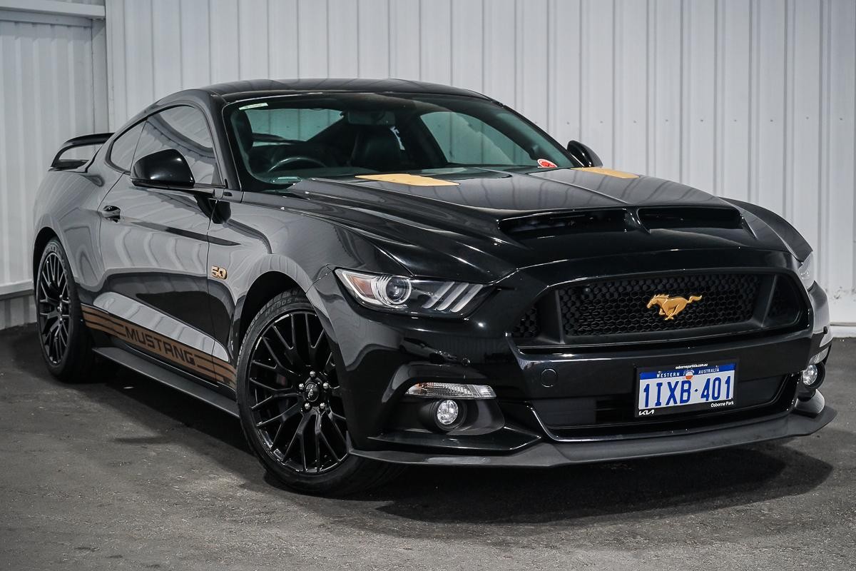 Ford Mustang image 1