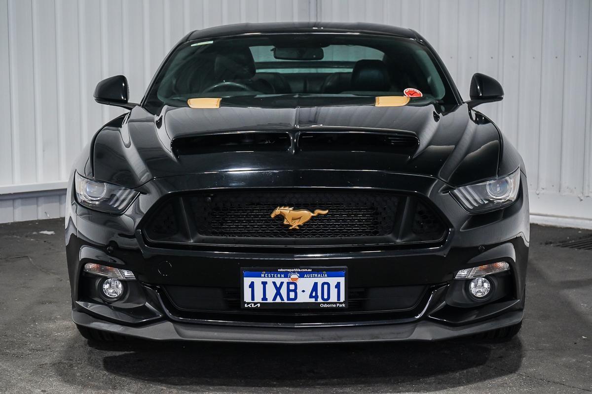 Ford Mustang image 3