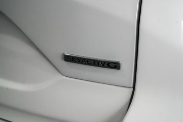 https://dvg-vehicle-assets.s3.amazonaws.com/1203446/1w74bx90yszmkgqc7i4x99fii.jpg