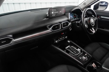 https://dvg-vehicle-assets.s3.amazonaws.com/1203446/a8yra63j4j7a7yj5dloo70wbc.jpg