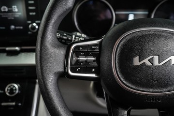 https://dvg-vehicle-assets.s3.amazonaws.com/1203449/6n6lwdtpy4h051ltnqauurfgk.jpg