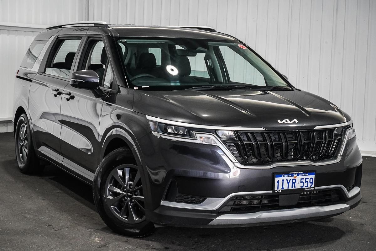 Kia Carnival image 1