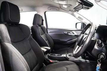 https://dvg-vehicle-assets.s3.amazonaws.com/1203462/1if1qkgxwh2f7bgr6oqrb2a6o.jpg