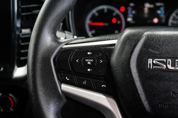 https://dvg-vehicle-assets.s3.amazonaws.com/1203462/26pnjgzq5yvinoxrvmao1ipp1.jpg