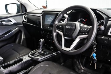 https://dvg-vehicle-assets.s3.amazonaws.com/1203462/6la16u2qrmpkphvrflckjlh83.jpg