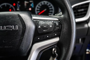 https://dvg-vehicle-assets.s3.amazonaws.com/1203462/eom68lt0po2m1pxp0pf6xgzq7.jpg