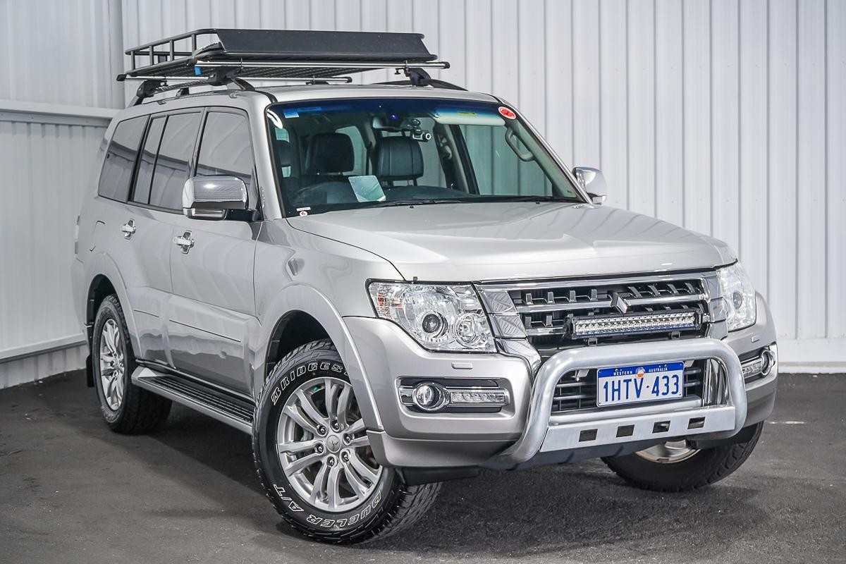 Mitsubishi Pajero image 1