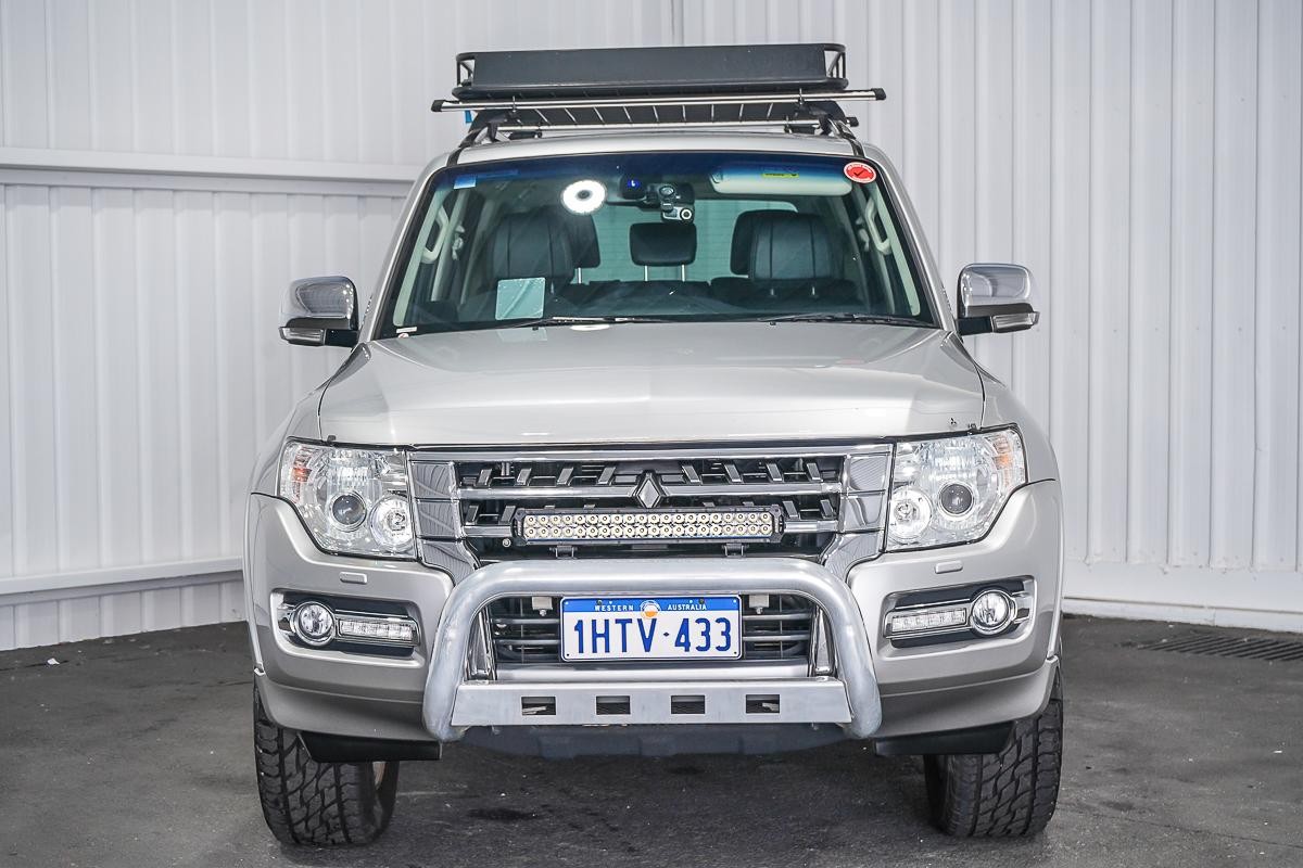 Mitsubishi Pajero image 3