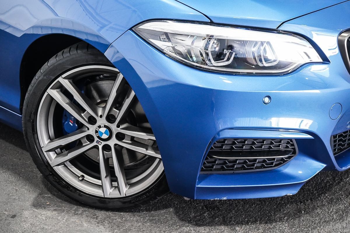 BMW 2 Series image 2