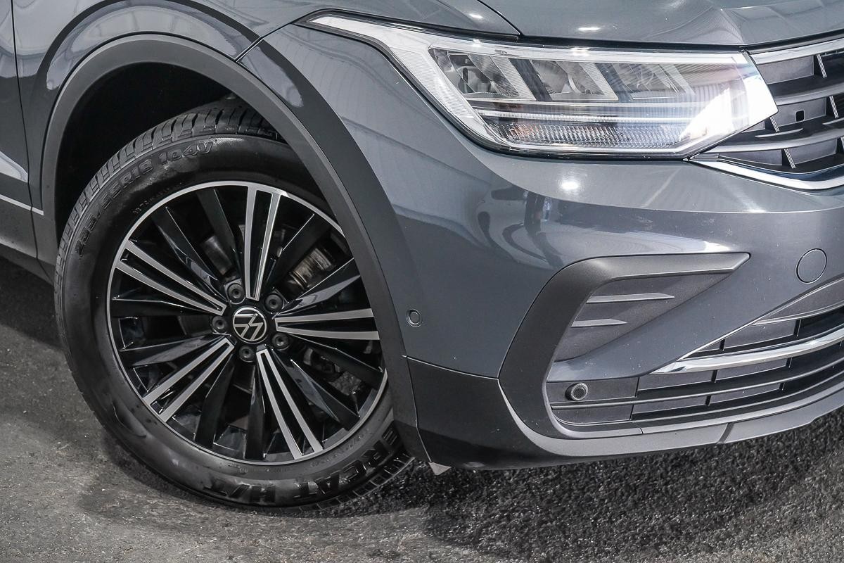 Volkswagen Tiguan image 2