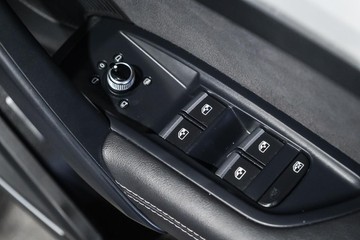 https://dvg-vehicle-assets.s3.amazonaws.com/1203471/9yyxhskxlma0wm24e22cmcetm.jpg
