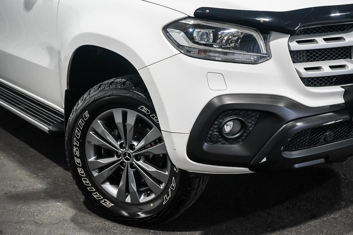 Mercedes Benz X-class image 2