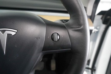 https://dvg-vehicle-assets.s3.amazonaws.com/1203497/72z52sjx96ht3ud70t12qkdtw.jpg