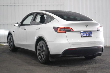 https://dvg-vehicle-assets.s3.amazonaws.com/1203497/dkmjudisjp81oe2uf7trpp9g6.jpg