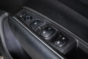 https://dvg-vehicle-assets.s3.amazonaws.com/1203498/stu3t99fu0c0seocu6z5wo5z.jpg