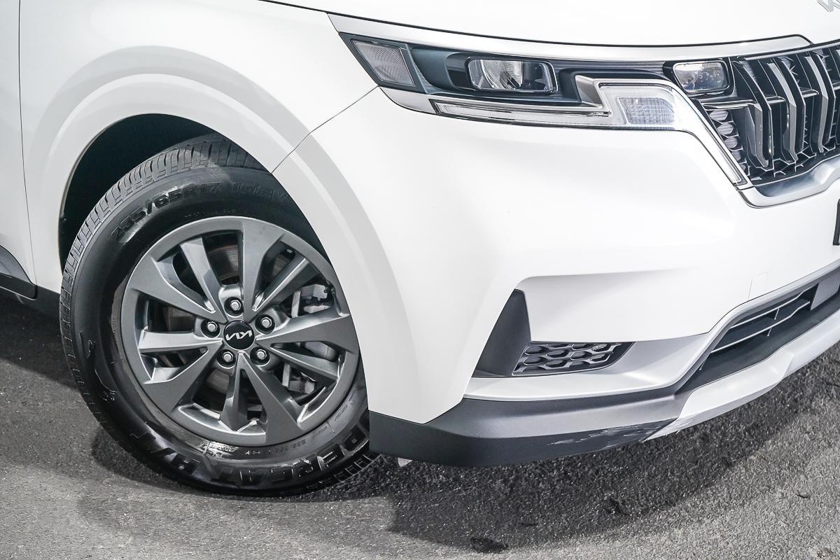 Kia Carnival image 2
