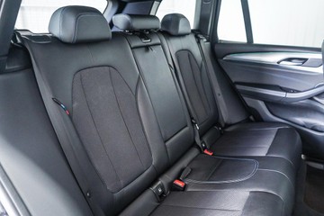 https://dvg-vehicle-assets.s3.amazonaws.com/1203517/4olcbc0exbwr0s1vn7sg2z7r5.jpg