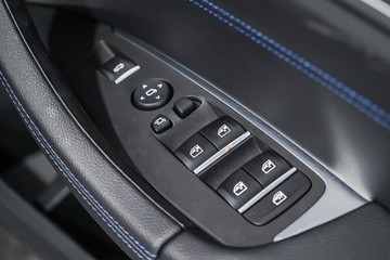 https://dvg-vehicle-assets.s3.amazonaws.com/1203517/5wsphj1c80m4a3taii7l26iu7.jpg