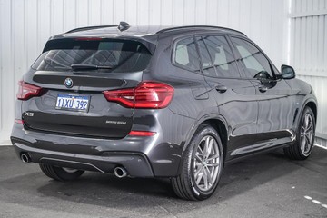 https://dvg-vehicle-assets.s3.amazonaws.com/1203517/ajjmks6pffzgan4wxei8zc2bk.jpg