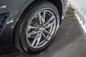 https://dvg-vehicle-assets.s3.amazonaws.com/1203517/enhk743oa89x7p1xd34zhyw8s.jpg