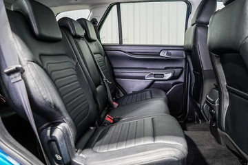 https://dvg-vehicle-assets.s3.amazonaws.com/1203529/d5kfs15txl2ctgahfxi58p80z.jpg