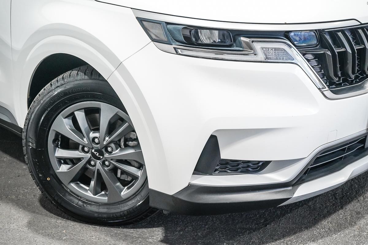 Kia Carnival image 2