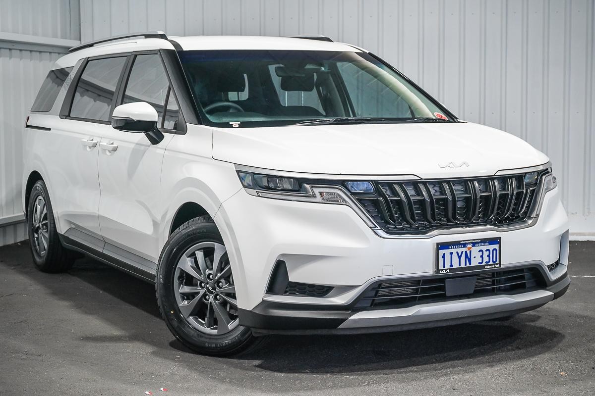 Kia Carnival image 1