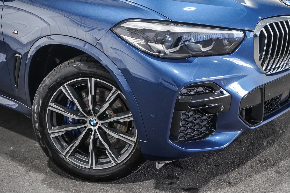 BMW X5 image 2