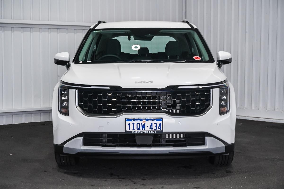 Kia Carnival image 3