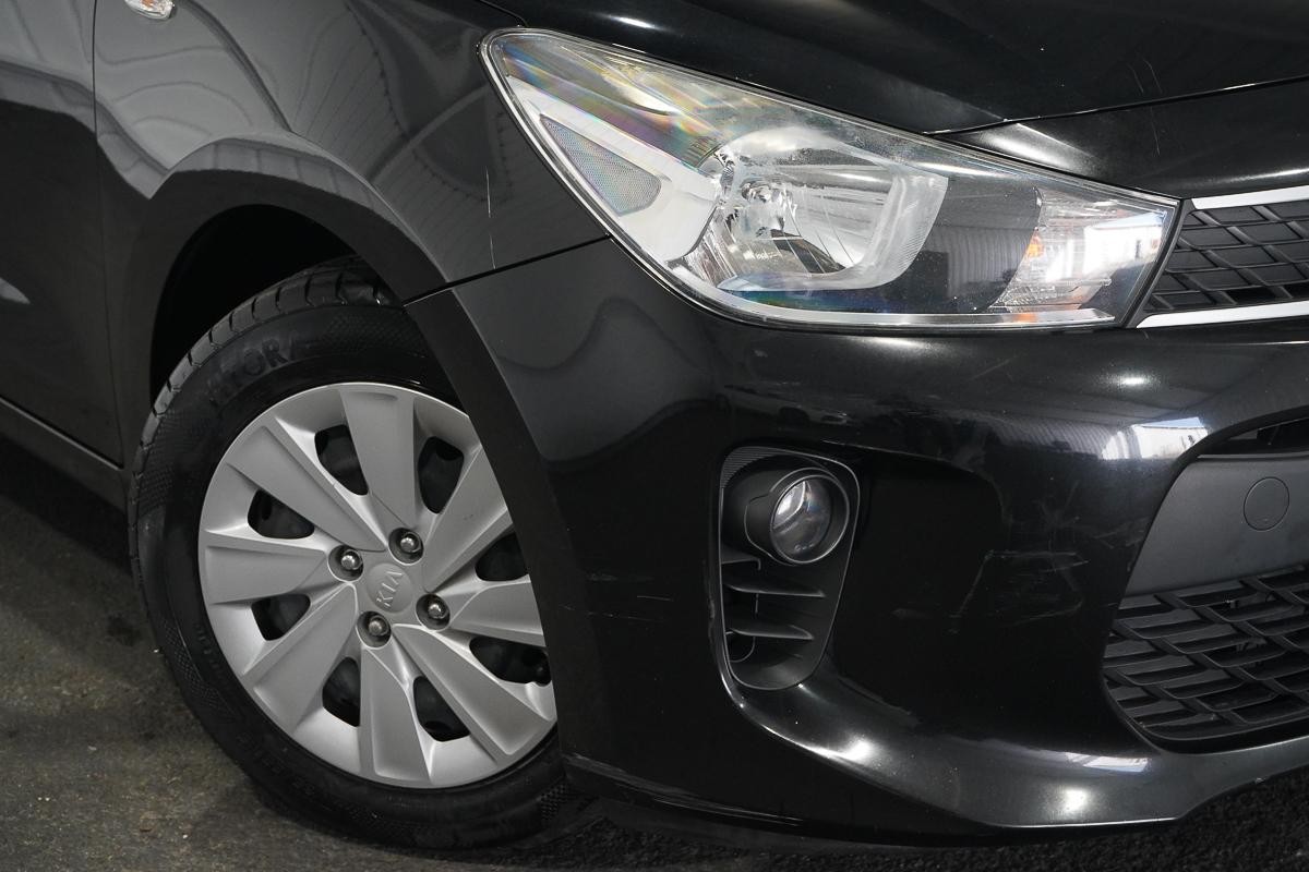 Kia Rio image 2
