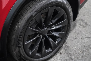 https://dvg-vehicle-assets.s3.amazonaws.com/1203584/dbw96x526xi991ljunh95qpxz.jpg