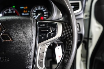 https://dvg-vehicle-assets.s3.amazonaws.com/1203607/5um8wwxodr0a3t7hm94pgnskg.jpg