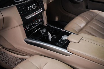 https://dvg-vehicle-assets.s3.amazonaws.com/1203608/9yq5l2zqoq4ndxrqr8hyjaj56.jpg