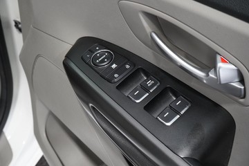 https://dvg-vehicle-assets.s3.amazonaws.com/1203609/9jtwhqgjy69rxufcocwpnqzld.jpg
